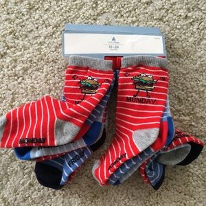 New GAP socks pack 7 pairs of daily days of week junk food crew- 12-24 months